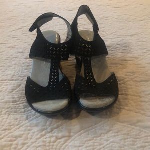 Jambu butterfly sport wedge. Black size 7.